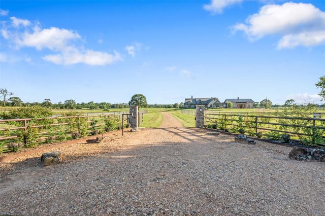 30163 High Spirit Ranch Road, Hempstead, TX 77445
