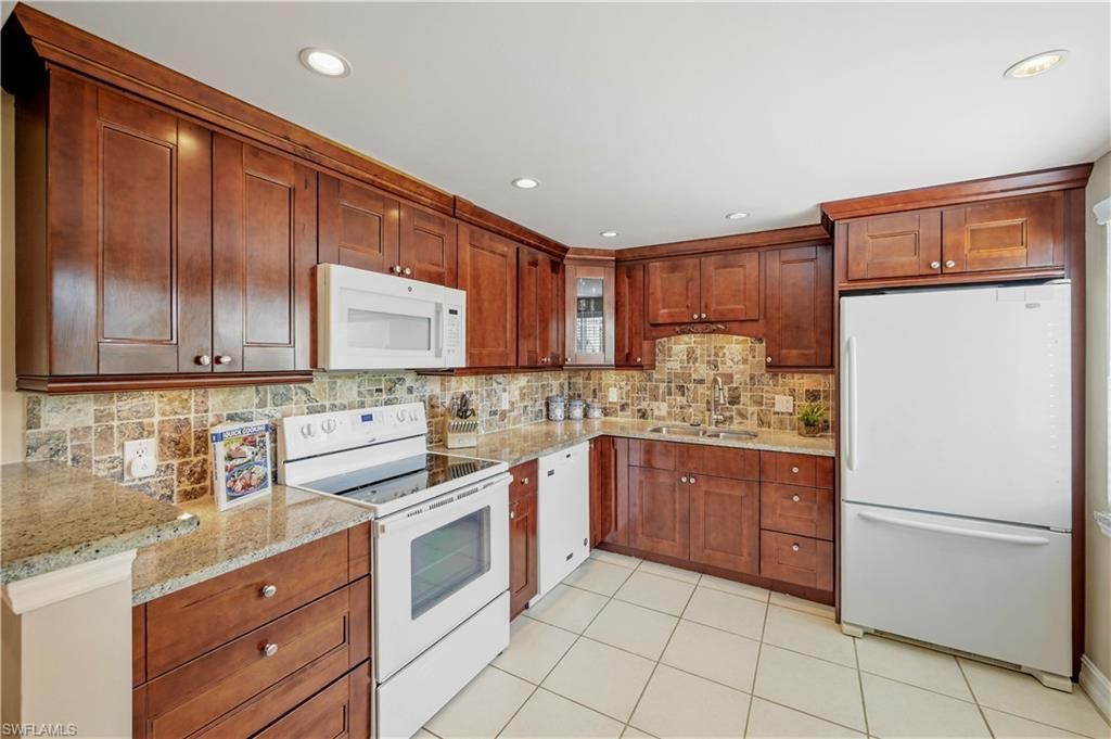 416 Teryl RD 2363, NAPLES, FL 34112 — photo 3