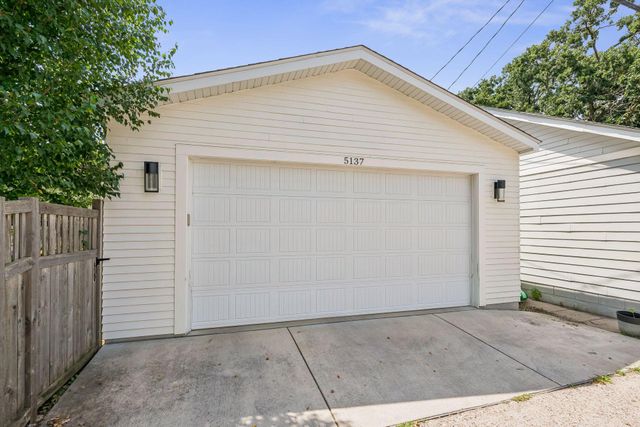 5137 Washburn Avenue S, Minneapolis, MN 55410