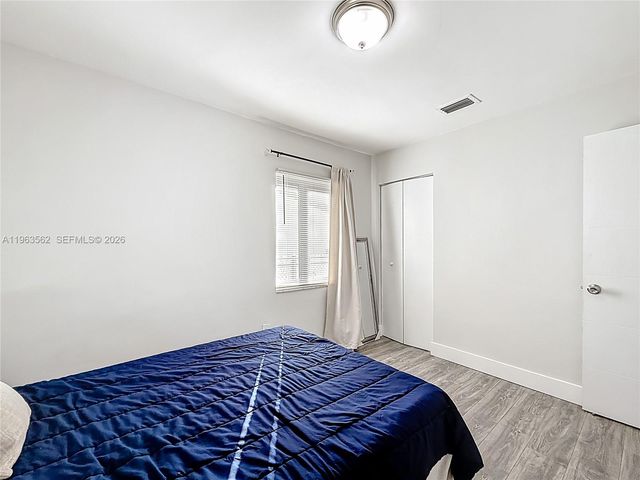 1751 NW 76th St, Miami, FL 33147