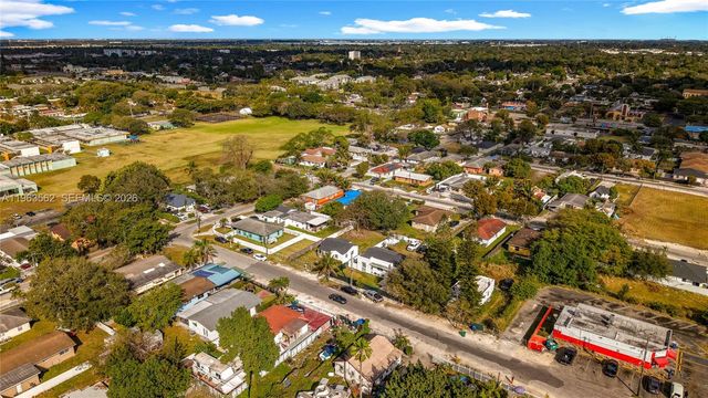 1751 NW 76th St, Miami, FL 33147