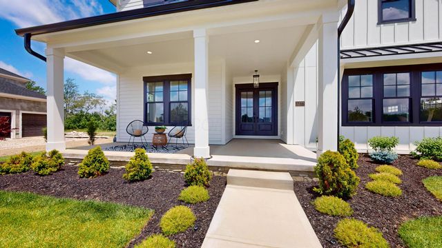 3277 Briarwood Lane, Lewis Center, OH 43035