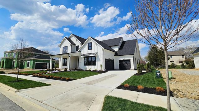 3277 Briarwood Lane, Lewis Center, OH 43035