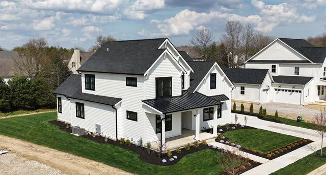 3277 Briarwood Lane, Lewis Center, OH 43035