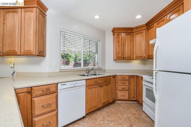 2212 Montevideo Drive, Pittsburg, CA 94565