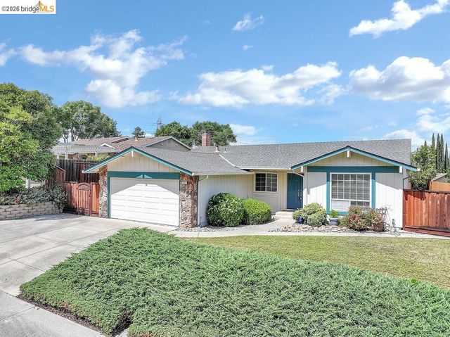 2212 Montevideo Drive, Pittsburg, CA 94565