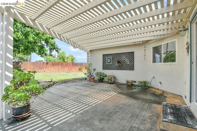 2212 Montevideo Drive, Pittsburg, CA 94565