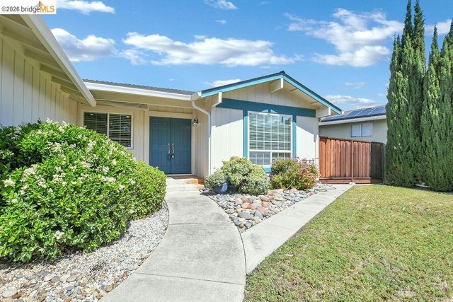 2212 Montevideo Drive, Pittsburg, CA 94565