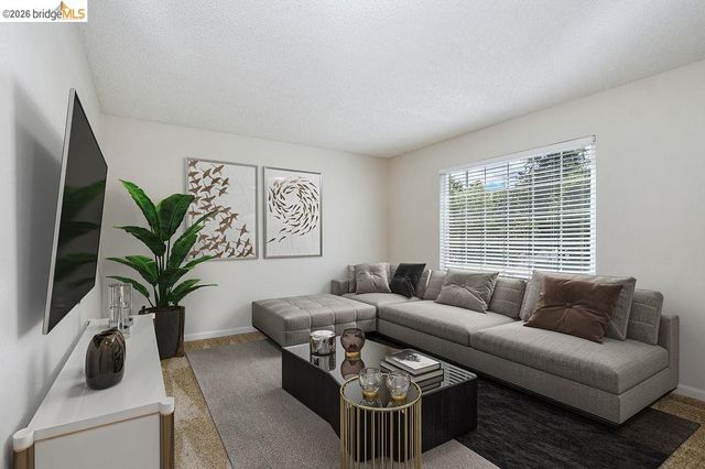2212 Montevideo Drive, Pittsburg, CA 94565