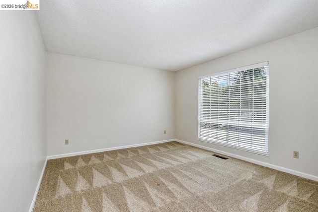 2212 Montevideo Drive, Pittsburg, CA 94565
