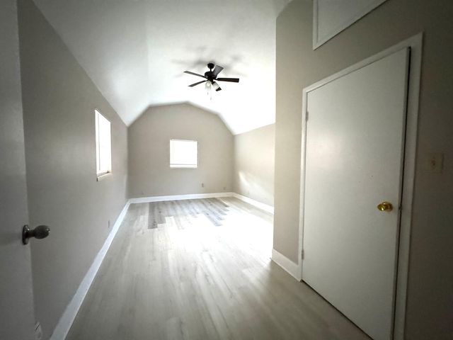 16066 North Loop Drive, Plantersville, TX 77363