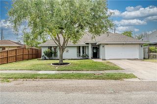 5929 Choctaw Dr, Corpus Christi, TX 78415