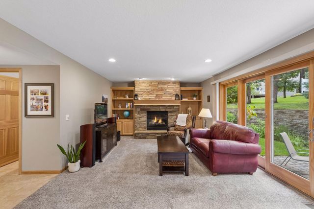 612 Park View Court, Hudson, WI 54016