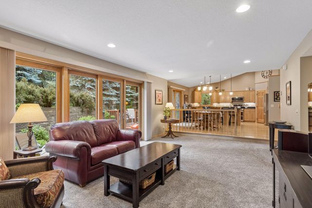 612 Park View Court, Hudson, WI 54016