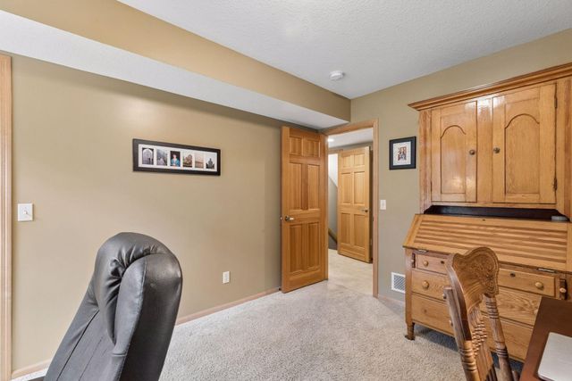 612 Park View Court, Hudson, WI 54016