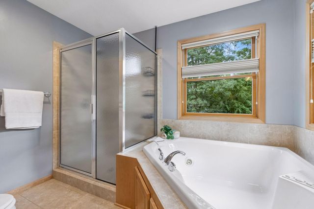 612 Park View Court, Hudson, WI 54016