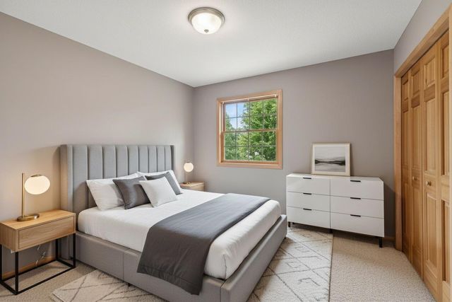 612 Park View Court, Hudson, WI 54016