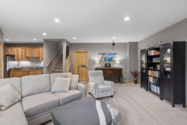 612 Park View Court, Hudson, WI 54016