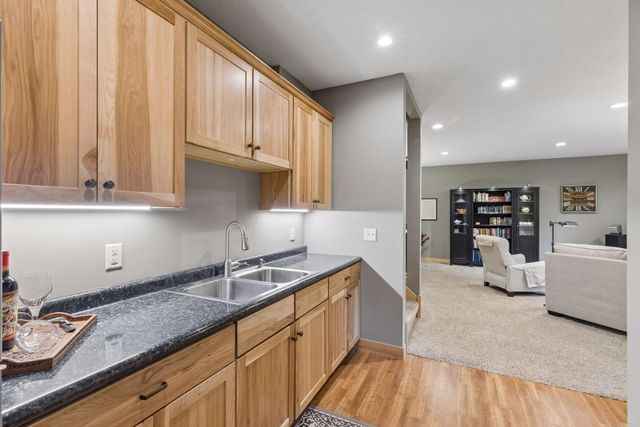 612 Park View Court, Hudson, WI 54016