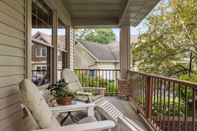 612 Park View Court, Hudson, WI 54016