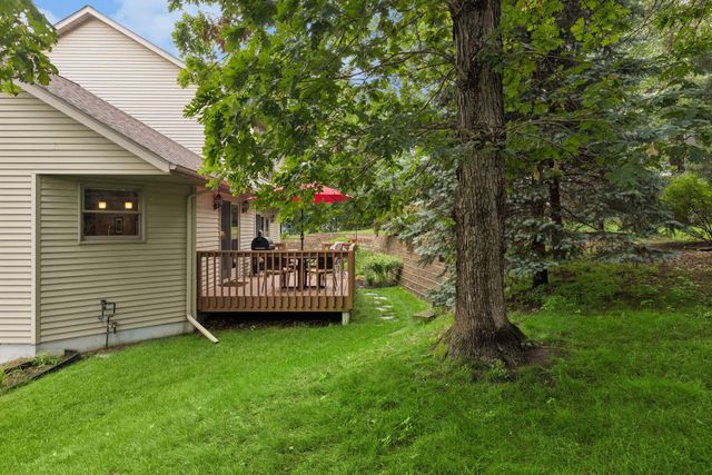 612 Park View Court, Hudson, WI 54016
