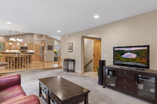612 Park View Court, Hudson, WI 54016