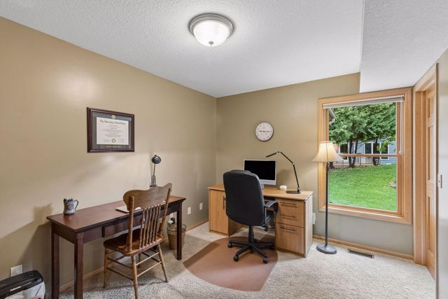 612 Park View Court, Hudson, WI 54016