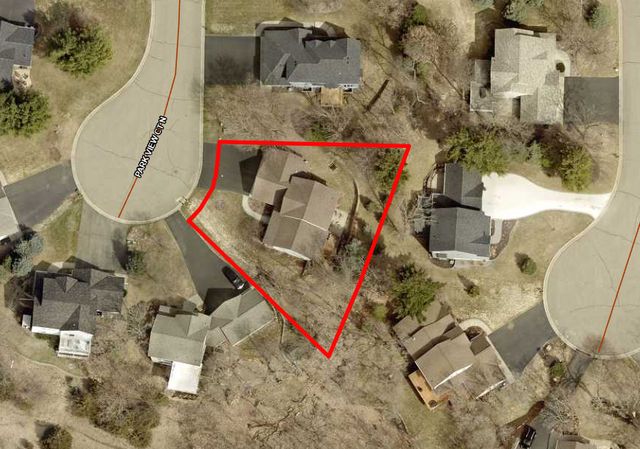 612 Park View Court, Hudson, WI 54016