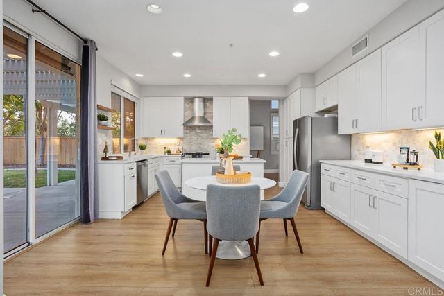 3071 Sprucewood Ln, Escondido, CA 92027