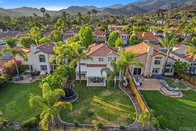 3071 Sprucewood Ln, Escondido, CA 92027