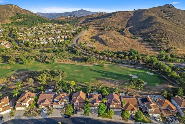 3071 Sprucewood Ln, Escondido, CA 92027