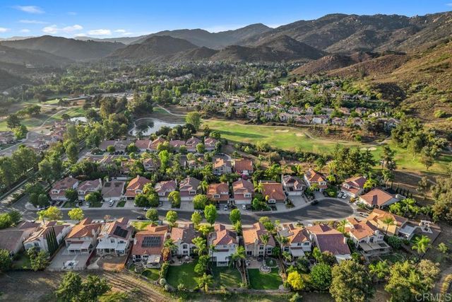 3071 Sprucewood Ln, Escondido, CA 92027