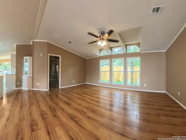 1108 Hillside Oaks, Bulverde, TX 78163