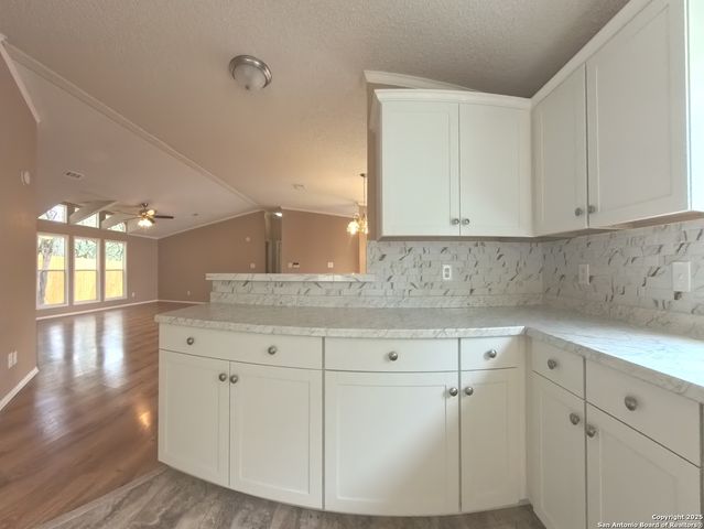 1108 Hillside Oaks, Bulverde, TX 78163