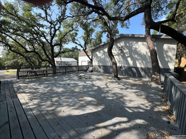 1108 Hillside Oaks, Bulverde, TX 78163