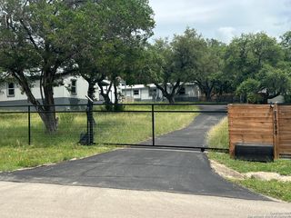 1108 Hillside Oaks, Bulverde, TX 78163