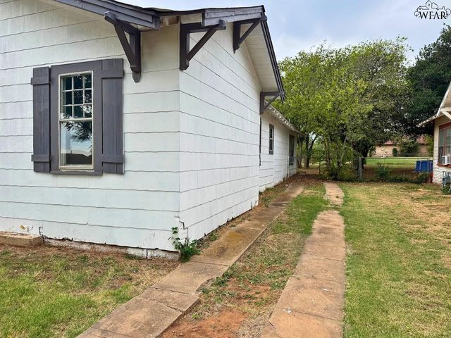 1624 BRITAIN STREET, Wichita Falls, TX 76302