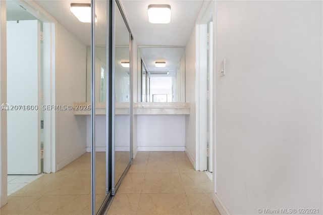 1650 NE 115th St 403, Miami, FL 33181