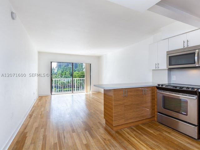 1650 NE 115th St 403, Miami, FL 33181