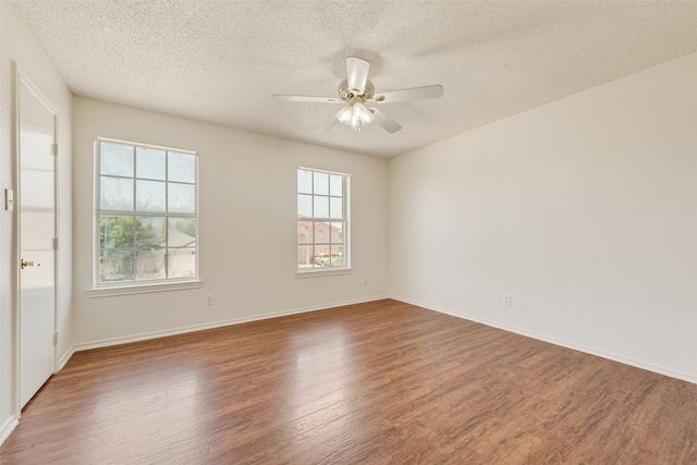 1412 Santa Elena Plaza, Dallas, TX 75211