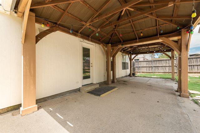 1412 Santa Elena Plaza, Dallas, TX 75211