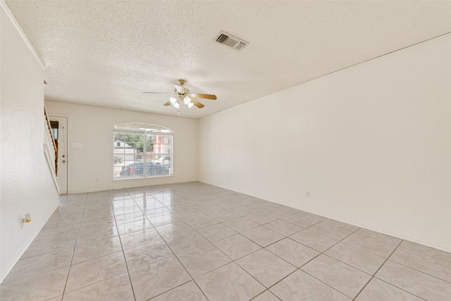 1412 Santa Elena Plaza, Dallas, TX 75211