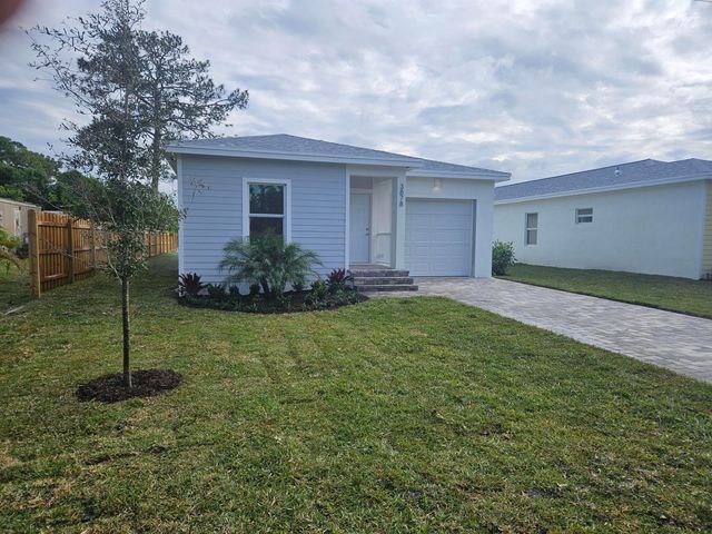 3878 SE Grant Street, Stuart, FL 34997
