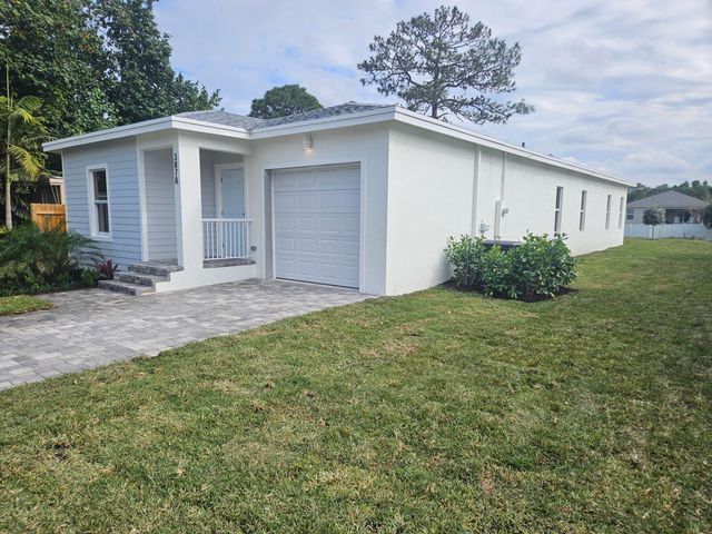 3878 SE Grant Street, Stuart, FL 34997