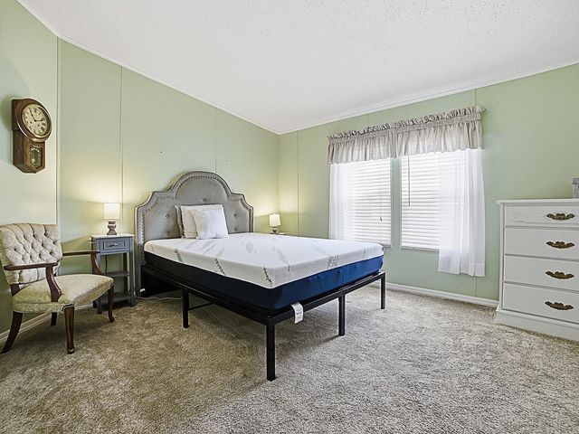 3217 MANATEE ROAD, Tavares, FL 32778