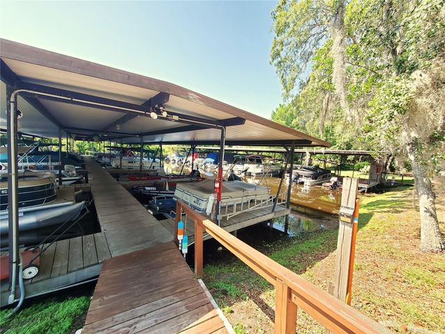 3217 MANATEE ROAD, Tavares, FL 32778