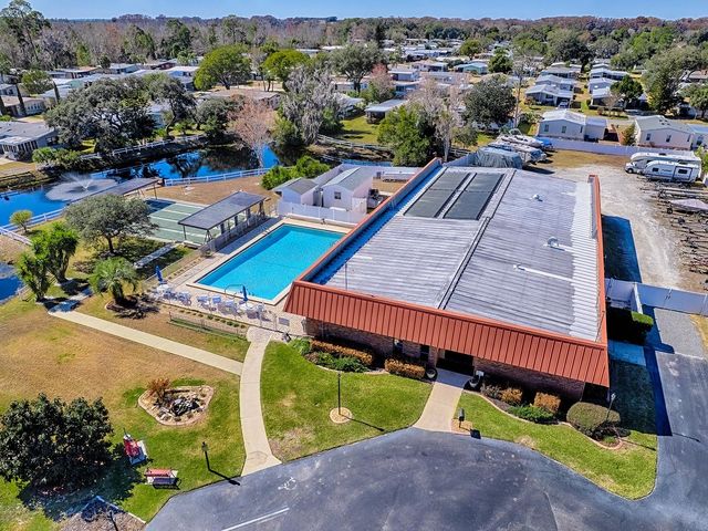 3217 MANATEE ROAD, Tavares, FL 32778