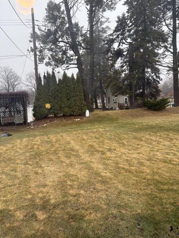 823 Dueno COURT, Manitowoc, WI 54220