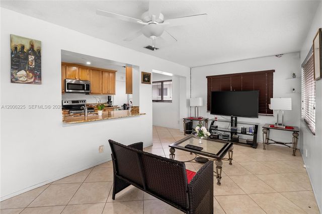 4402 NW 44th Avenue, Tamarac, FL 33319