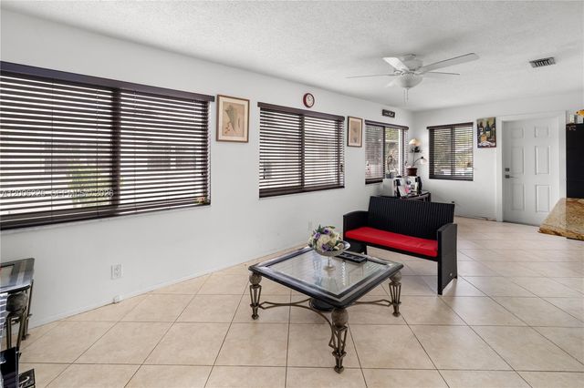 4402 NW 44th Avenue, Tamarac, FL 33319